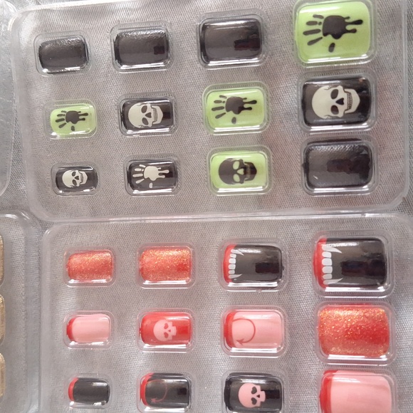 Halloween Nail Art Set - 24 PK - Picture 6 of 10